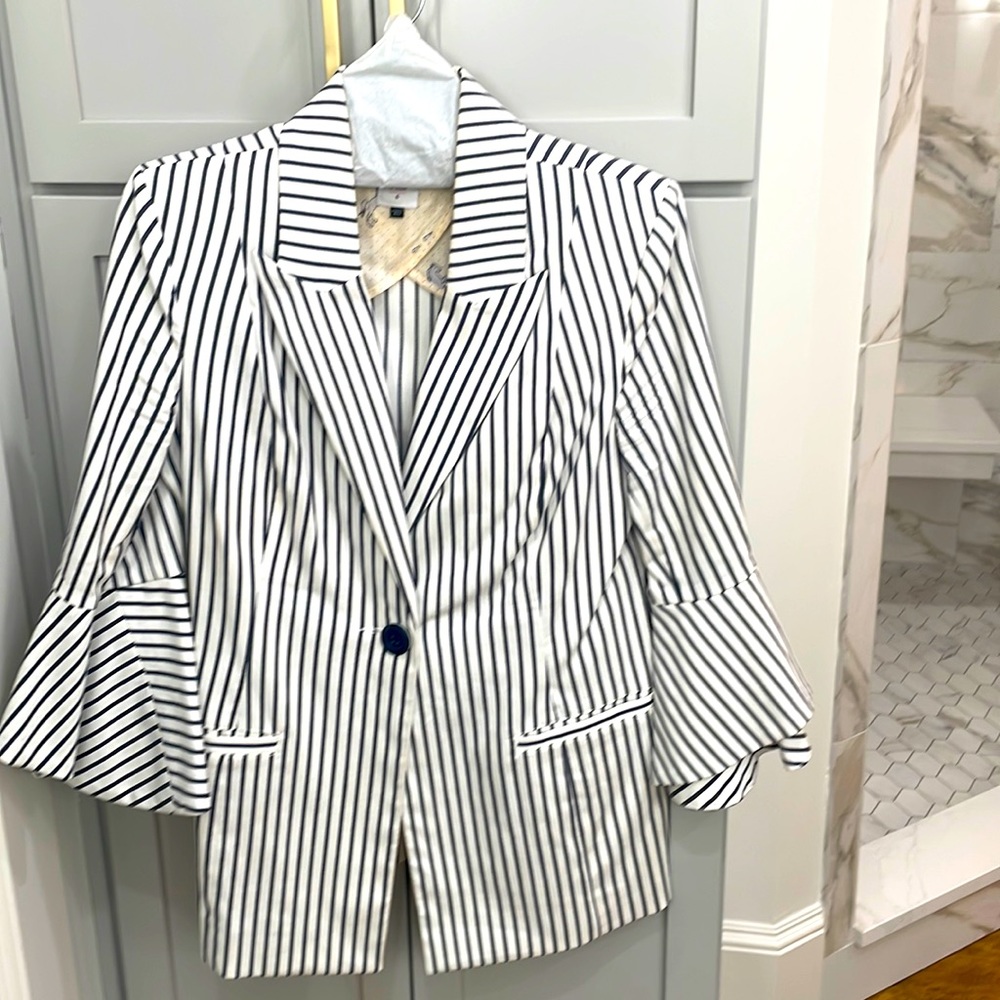 Cabi blue and white stripe jacket.  Bell sleeve.    Size 6.